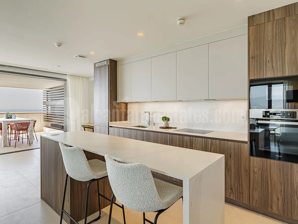 Apartment with incredible views for sale in Malaga Towers