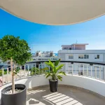 FULLY REFURBISHED 3-BEDROOM PENTHOUSE LOCATED IN MARBELLA CENTRO 10