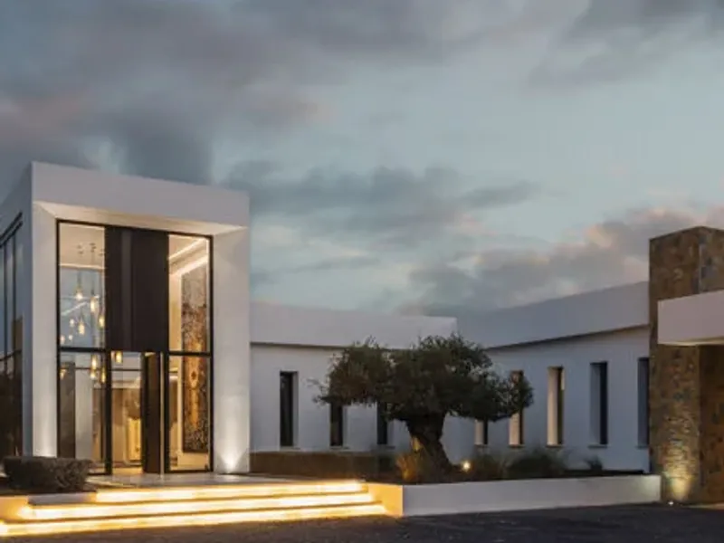 Villa Shiro: Truly Breath-taking Modern Mansion with Wow-Factor in High-End La Zagaleta, Benahavis