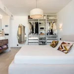 FULLY REFURBISHED 3-BEDROOM PENTHOUSE LOCATED IN MARBELLA CENTRO 15