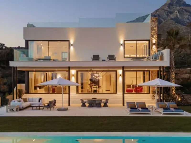 Villa Toccata - New Stylish Luxury Modern Mediterranean Villa, Sierra Blanca, Marbella