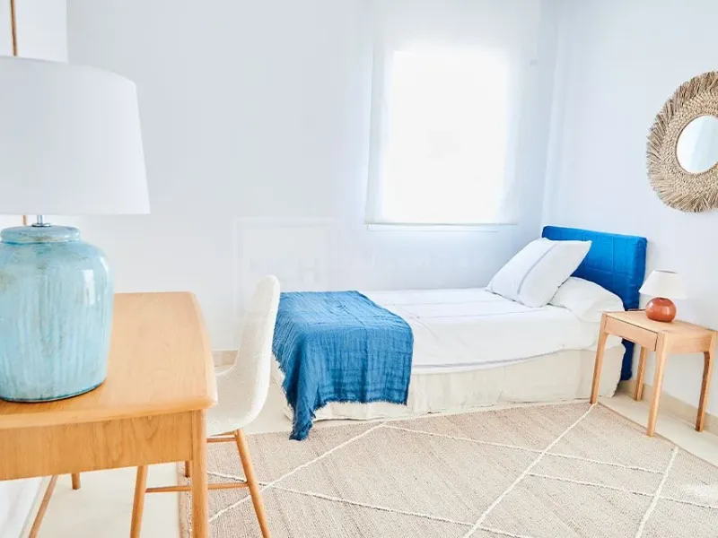 2-BEDROOM FULLY FURNISHED PENTHOUSE IN NUEVA ANDALUCIA