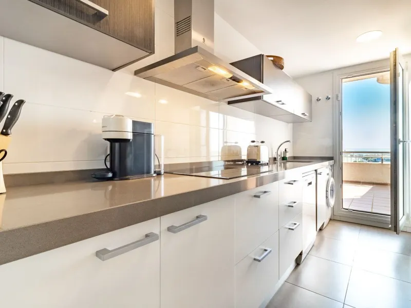 3-BEDROOM PENTHOUSE WITH SEA VIEWS IN THE HEART OF PUERTO BANUS