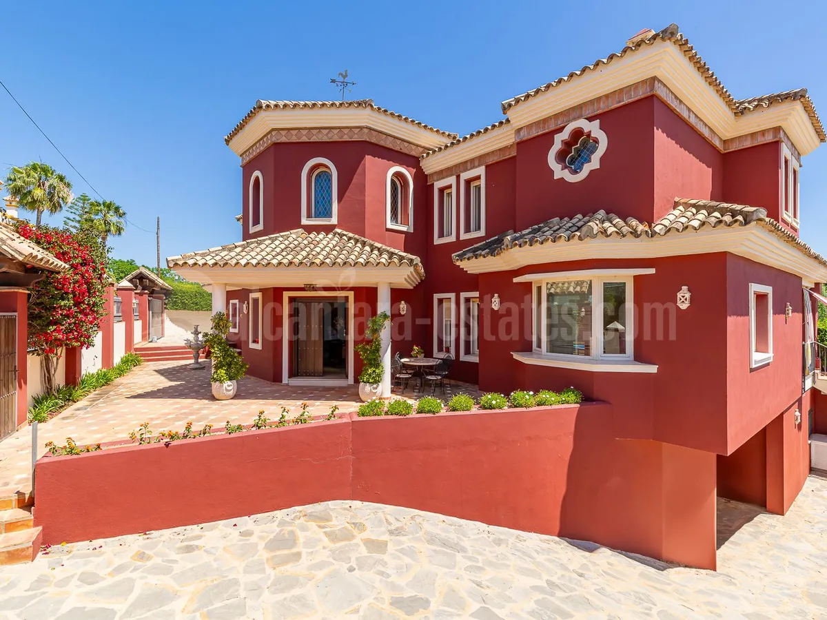 Villa for sale in Balcon de San Pedro