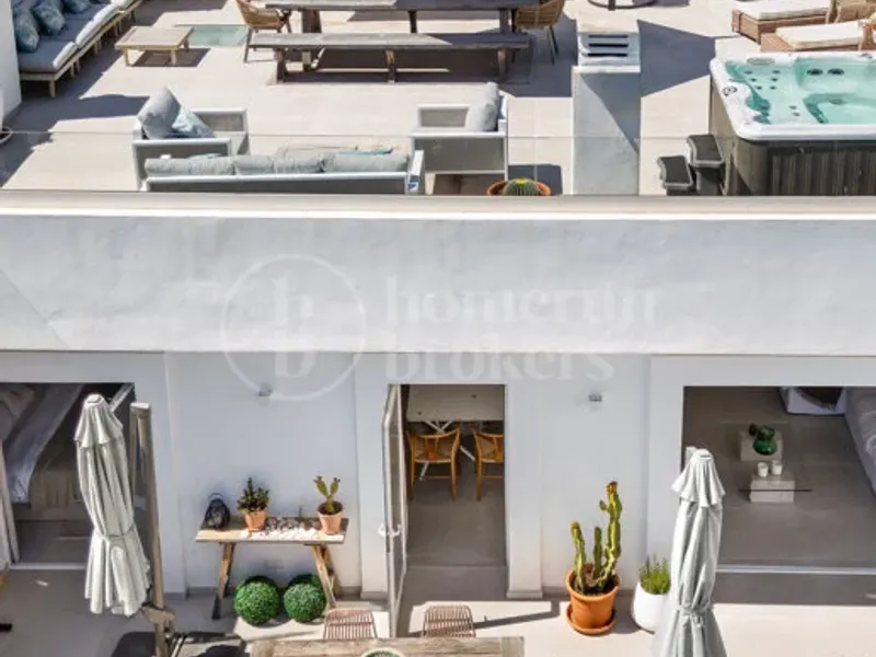 Maison Blanc - Recently Renovated Penthouse in La Quinta