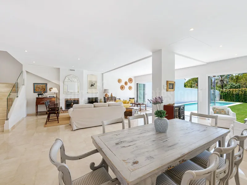 Semi-detached villa for sale on San Pedro Beach