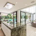 Beachside Contemporary Villa near Malibu Puerto Banus 5