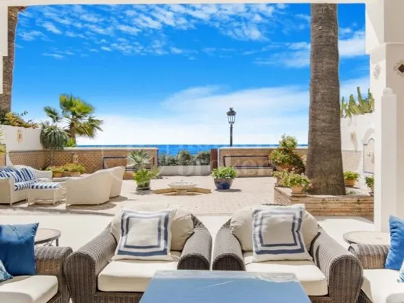 Villa Noura Sky - Moden Luxury Villa in Marbella Golden MIle