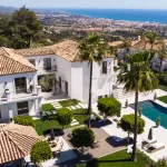 Villa Noura Sky - Moden Luxury Villa in Marbella Golden MIle 10