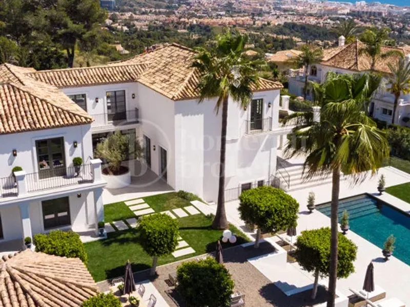 Villa Noura Sky - Moden Luxury Villa in Marbella Golden MIle