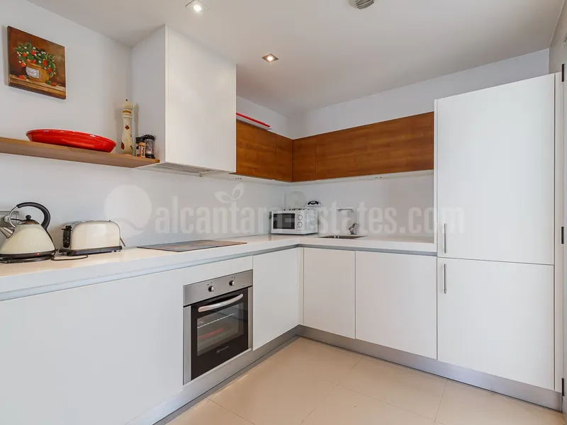 Penthouse with solarium on San Pedro Beach