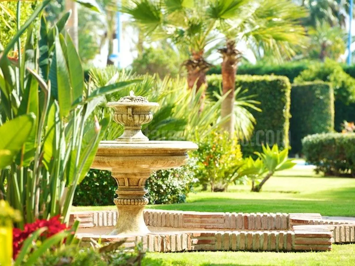 South west facing first floor apartment in La Rada, frontline San Pedro Beach