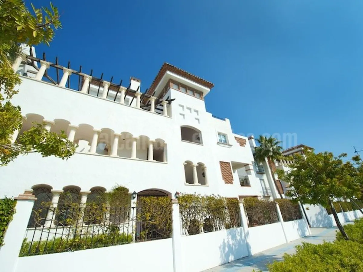 South west facing first floor apartment in La Rada, frontline San Pedro Beach