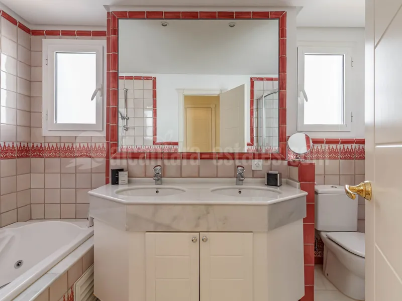 South west facing first floor apartment in La Rada, frontline San Pedro Beach