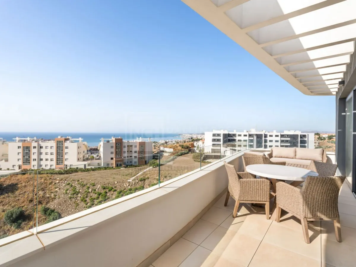 MODERN TWO-BEDROOM COASTAL PENTHOUSE WITH SEA VIEWS AND LUXURY FINISHES