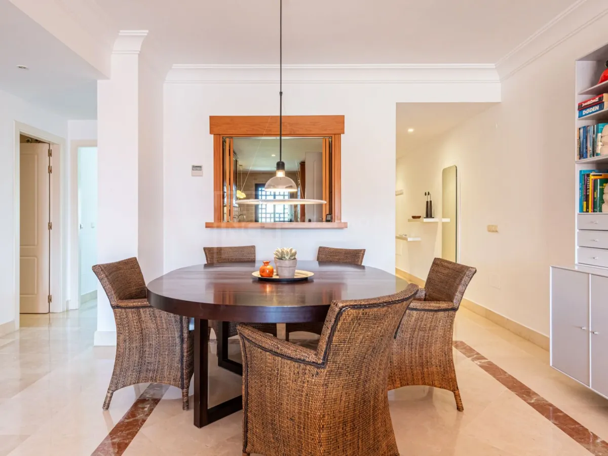 BEACH SIDE PENTHOUSE IN SAN PEDRO DE ALCANTARA