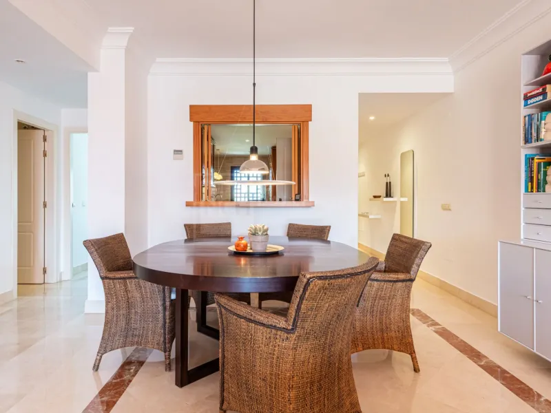 BEACH SIDE PENTHOUSE IN SAN PEDRO DE ALCANTARA