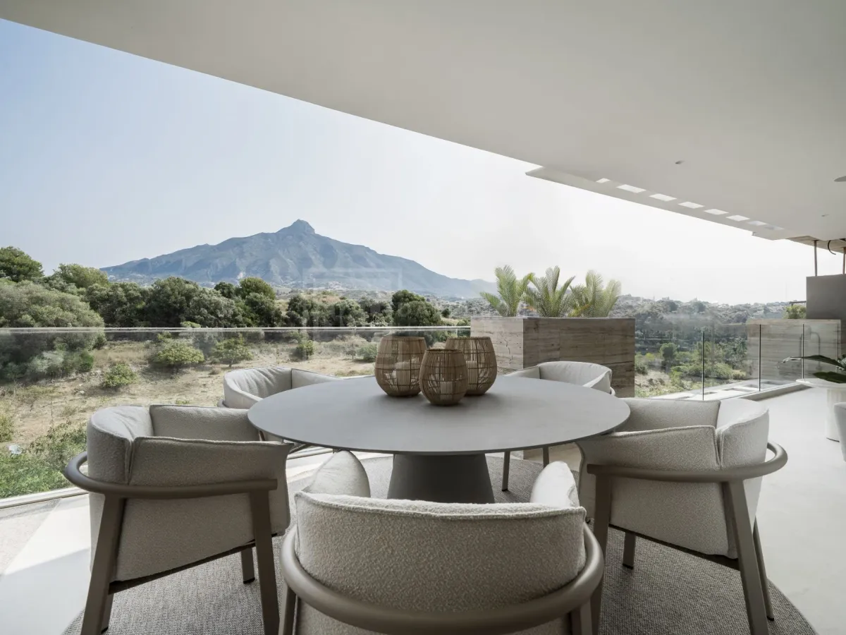 3-BEDROOM PENTHOUSE IN NUEVA ANDALUCIA MARBELLA