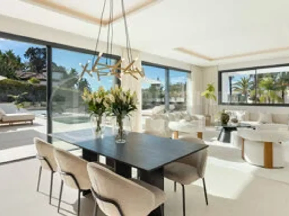 Villa Julia – Contemporary Newly Built Luxury Villa