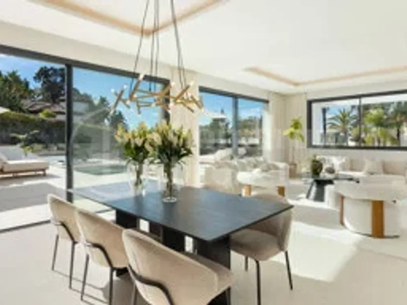 Villa Julia – Contemporary Newly Built Luxury Villa