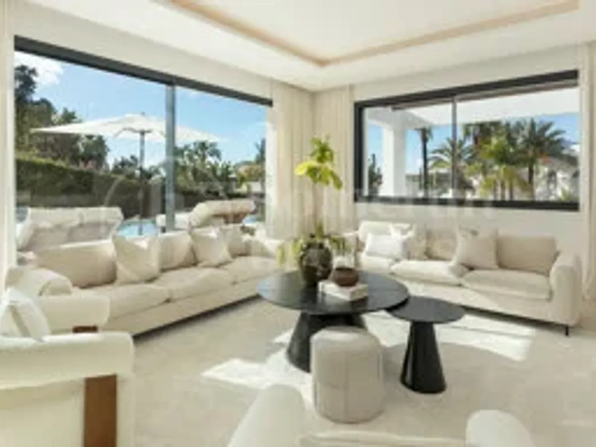 Villa Julia – Contemporary Newly Built Luxury Villa