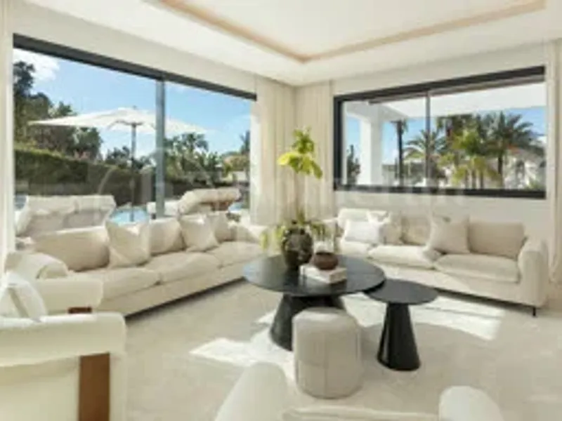 Villa Julia – Contemporary Newly Built Luxury Villa