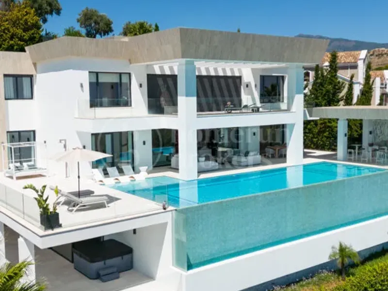 Villa Julia – Contemporary Newly Built Luxury Villa