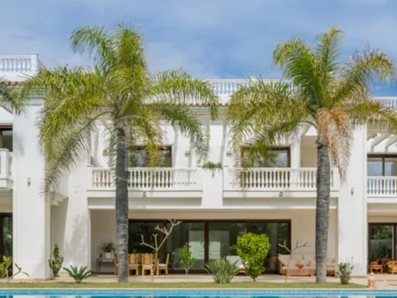 Villa Julia – Contemporary Newly Built Luxury Villa