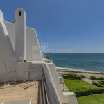 STUNNING 4 BEDROOM TOWNHOUSE LOCATED FRONT LINE BEACH IN MARBELLA 7
