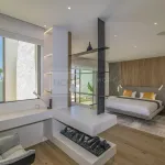 STUNNING 4 BEDROOM TOWNHOUSE LOCATED FRONT LINE BEACH IN MARBELLA 9