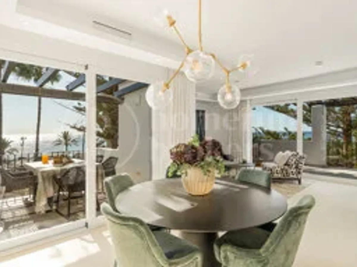 Penthouse Horizon - Elegant Three-Bedroom Duplex with Sea Views in San Pedro