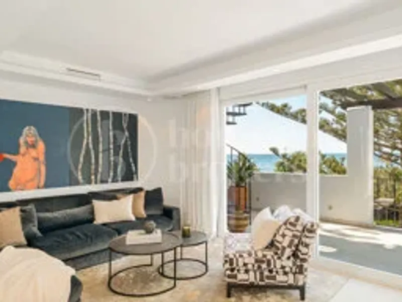 Penthouse Horizon - Elegant Three-Bedroom Duplex with Sea Views in San Pedro