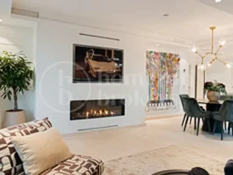 Penthouse Horizon - Elegant Three-Bedroom Duplex with Sea Views in San Pedro