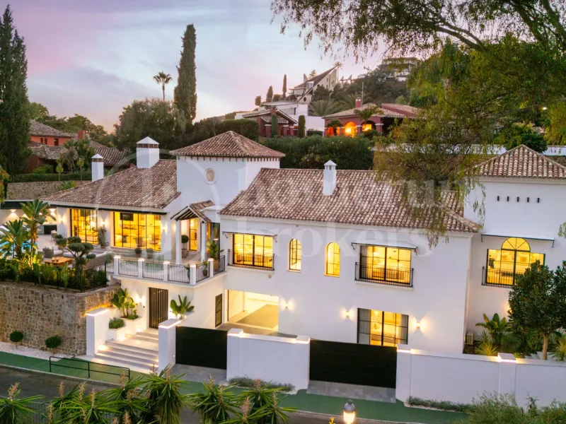 Villa Skyfall - Golf Front 5-Bedroom Villa in El Herrojo, La Quinta