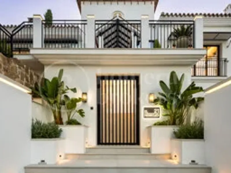 Villa Skyfall - Golf Front 5-Bedroom Villa in El Herrojo, La Quinta