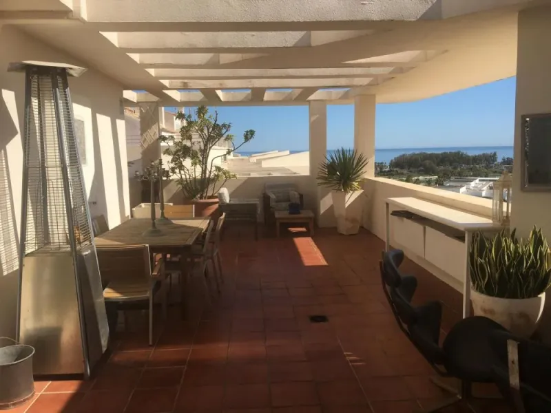 Bright Sea-View Duplex Penthouse Near the Boulevard in San Pedro de Alcántara