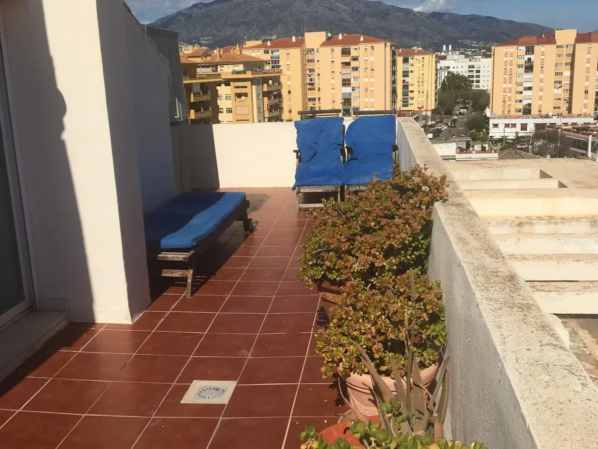 Bright Sea-View Duplex Penthouse Near the Boulevard in San Pedro de Alcántara