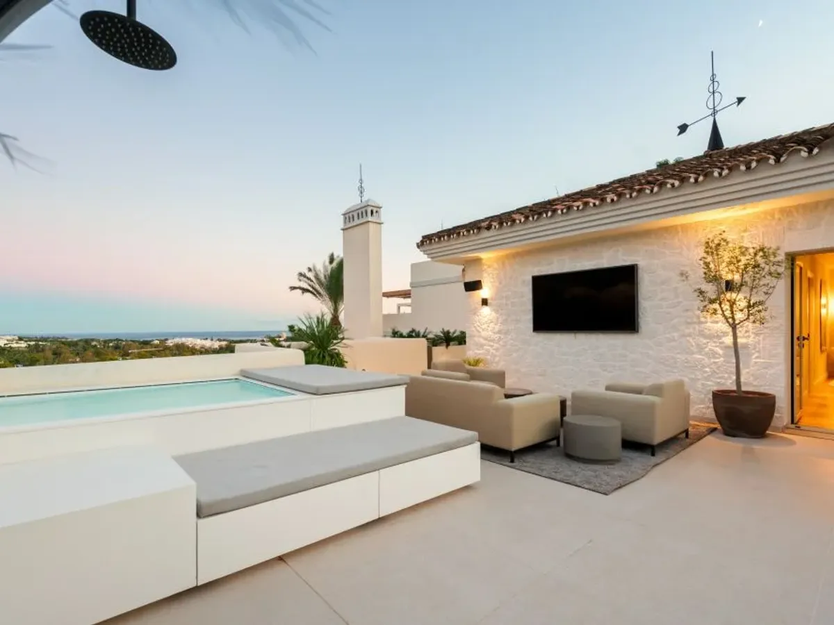 Luxury Duplex Penthouse with Private Pool and Panoramic Sea Views in Nueva Andalucía