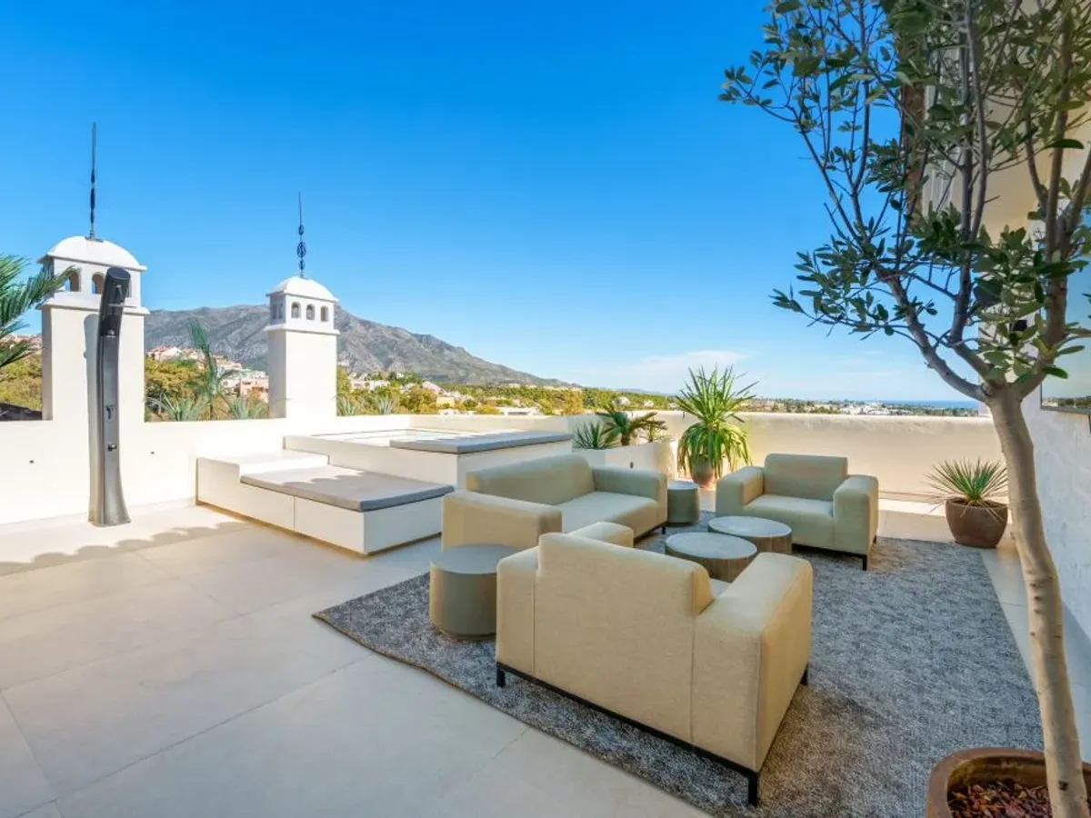 Luxury Duplex Penthouse with Private Pool and Panoramic Sea Views in Nueva Andalucía