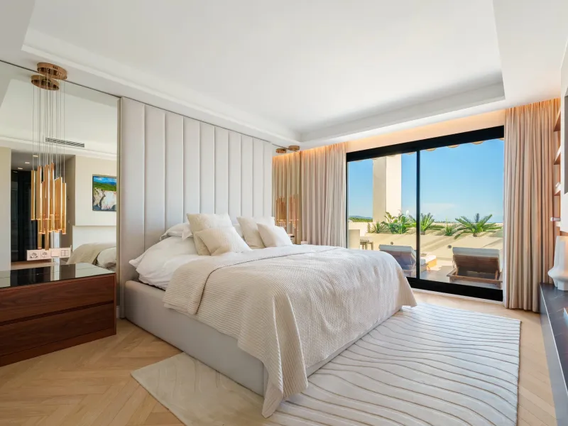 Luxury Duplex Penthouse with Private Pool and Panoramic Sea Views in Nueva Andalucía