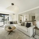 Fully Renovated Beachside Villa in San Pedro de Alcántara with Five En-Suite Bedrooms 3