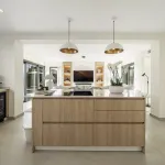 Fully Renovated Beachside Villa in San Pedro de Alcántara with Five En-Suite Bedrooms 4