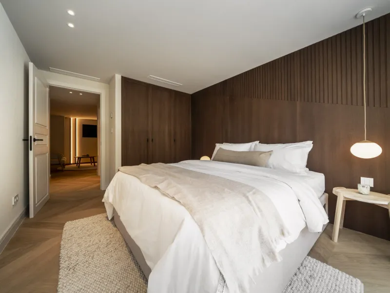 Renovated Luxury Villa in Nueva Andalucía with Golf & Sea Views and Private Spa