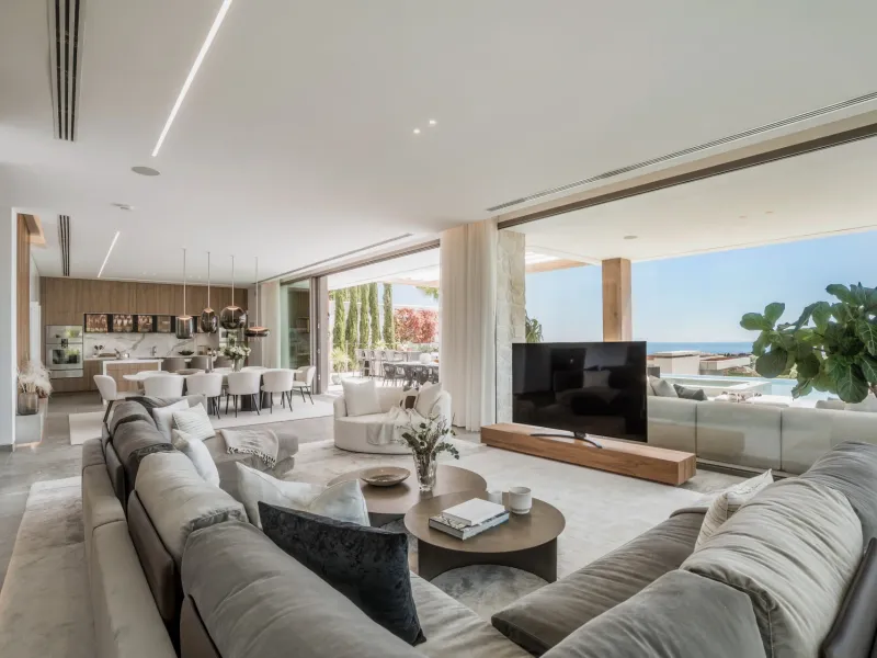 Panoramic Sea View Luxury Villa with Private Spa, Cinema & Resort-Style Living