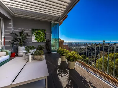 Exclusive Penthouse with Panoramic Sea Views in Monte Halcones