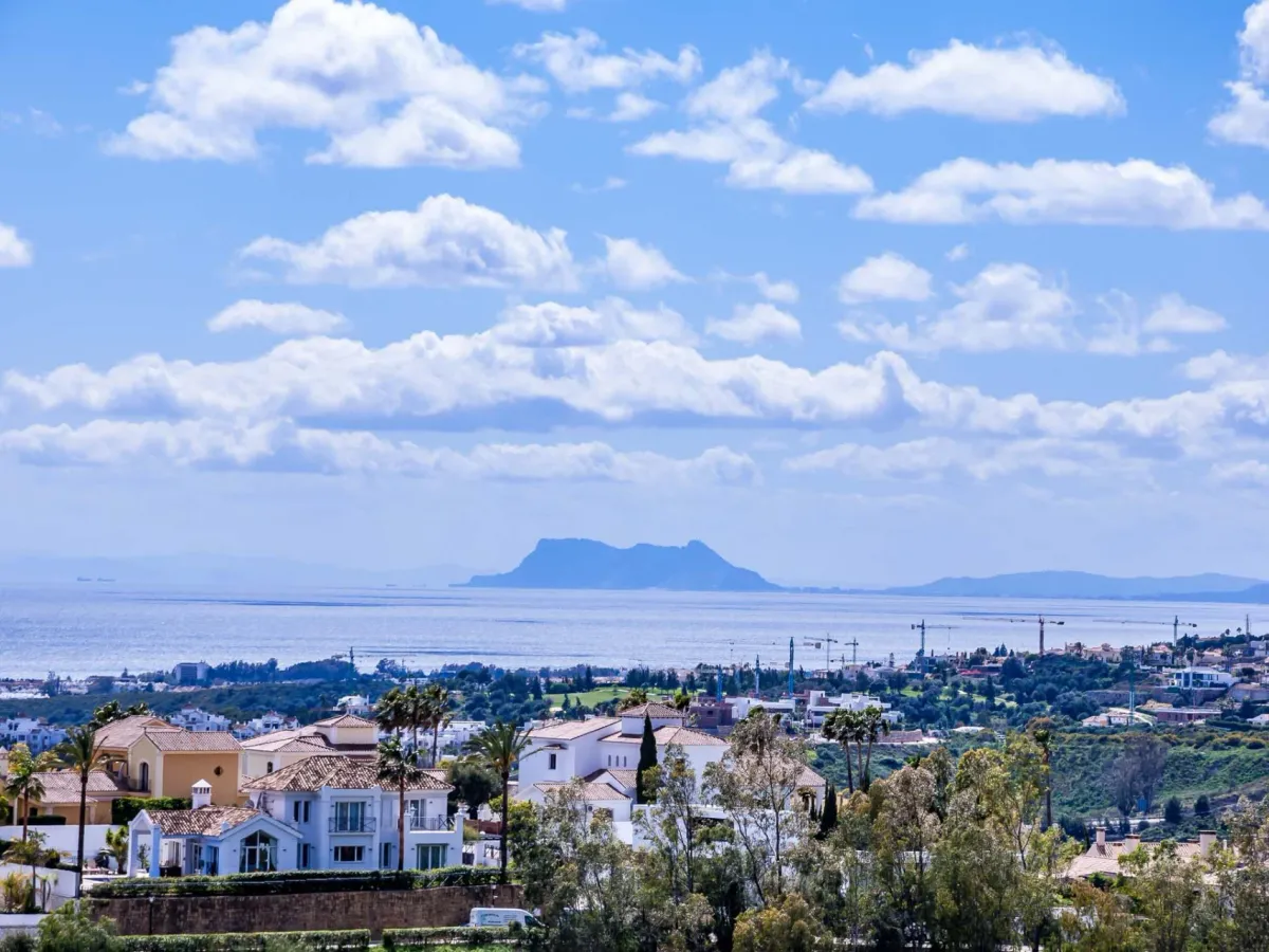 Exclusive Penthouse with Panoramic Sea Views in Monte Halcones