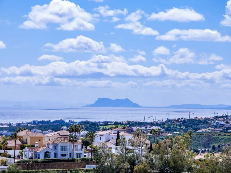 Exclusive Penthouse with Panoramic Sea Views in Monte Halcones