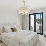 Impeccably refurbished, elevated south east facing ground-floor apartment located in the prestigious La Quinta Golf, Benahavis 3