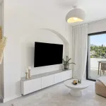 Impeccably refurbished, elevated south east facing ground-floor apartment located in the prestigious La Quinta Golf, Benahavis 10