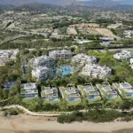 Beachfront Luxury Penthouse in Estepona 4